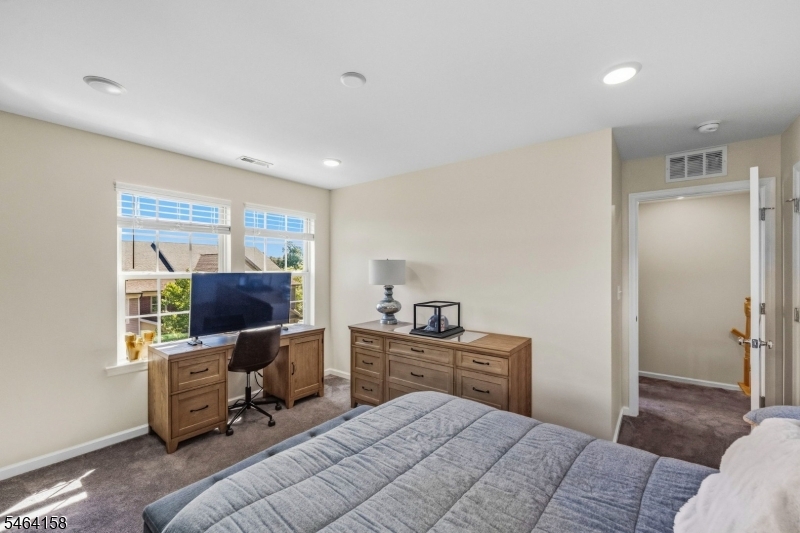 82 Albert Court Randolph NJ 07869