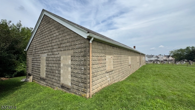 98 Henderson Street Phillipsburg NJ 08865