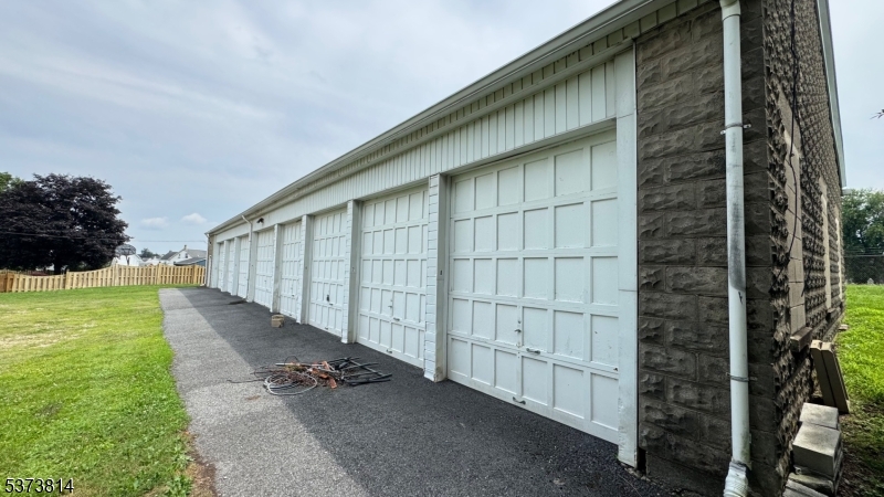 98 Henderson Street Phillipsburg NJ 08865