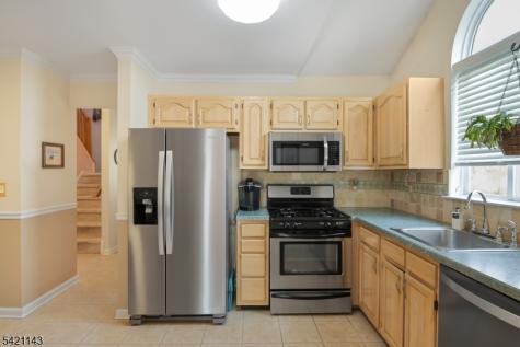 8 Russell Court Montville NJ 07045