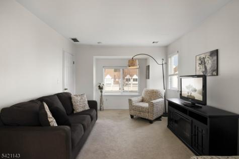 8 Russell Court Montville NJ 07045