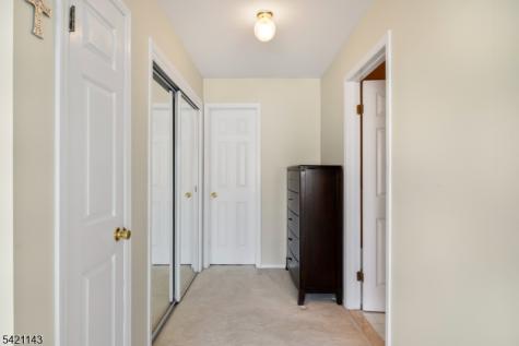 8 Russell Court Montville NJ 07045