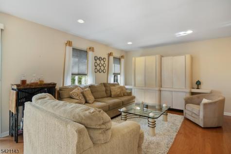 8 Russell Court Montville NJ 07045