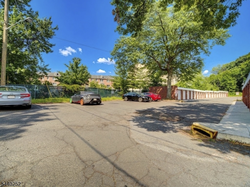 20 A Carolyn Terrace Roselle NJ 07203