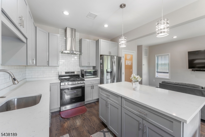 78 Valerie Drive Manville NJ 08835