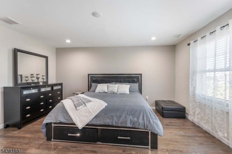 78 Valerie Drive Manville NJ 08835