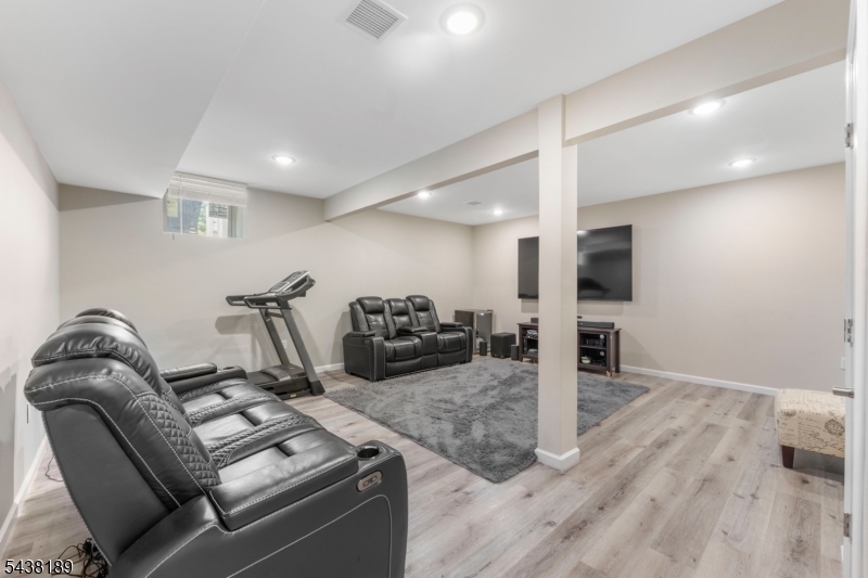 78 Valerie Drive Manville NJ 08835