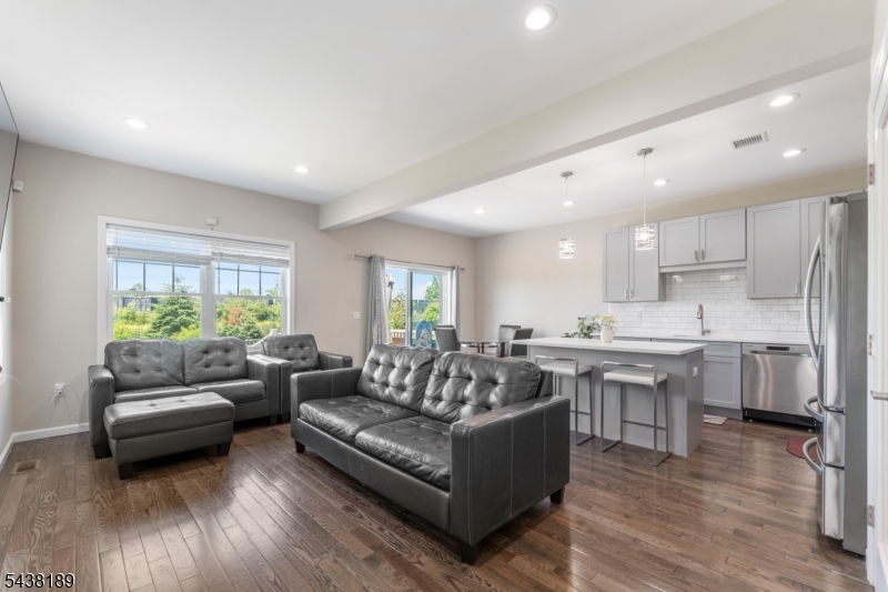 78 Valerie Drive Manville NJ 08835