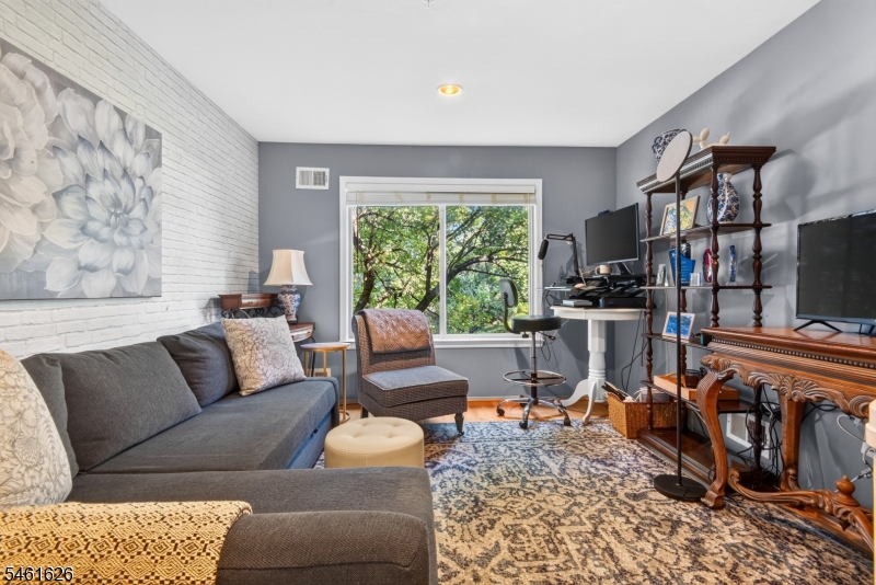 77 Larkin Circle West Orange NJ 07052