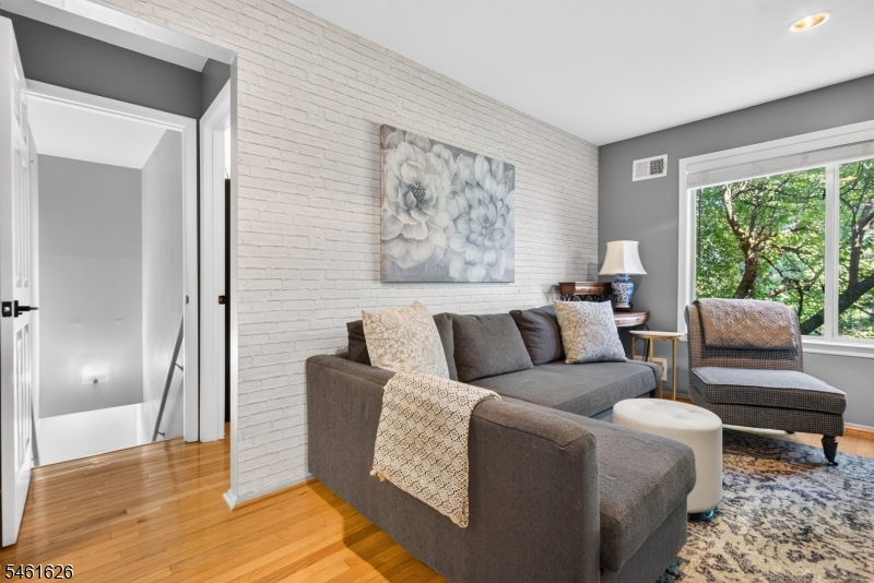 77 Larkin Circle West Orange NJ 07052