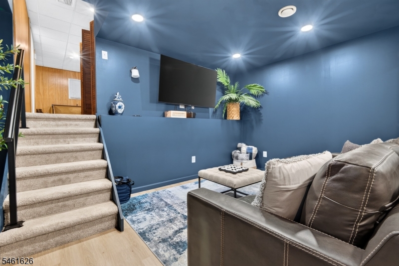77 Larkin Circle West Orange NJ 07052