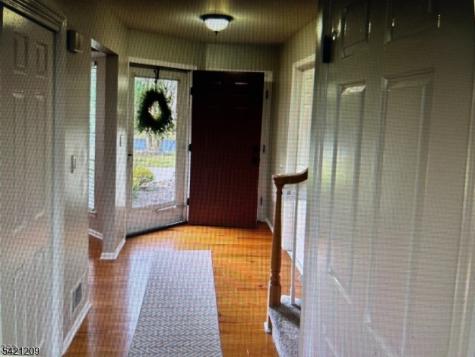 89 Violet Court Readington NJ 08889