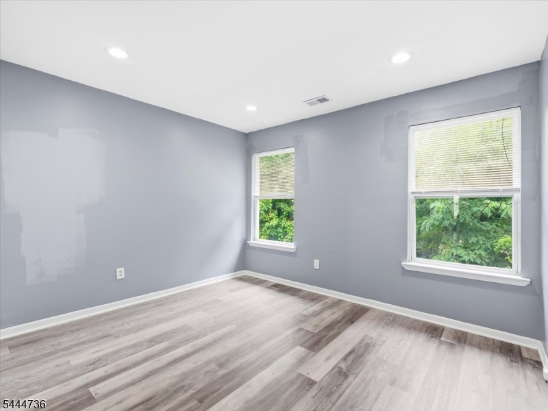 4 Derby Street East Orange NJ 07018