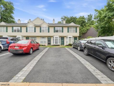 4 Derby Street East Orange NJ 07018