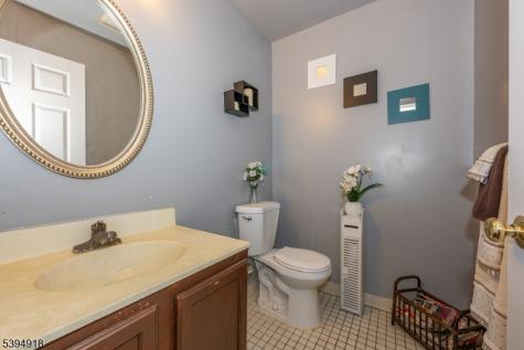 3 Martha Court Newark NJ 07103