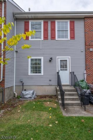 3 Martha Court Newark NJ 07103