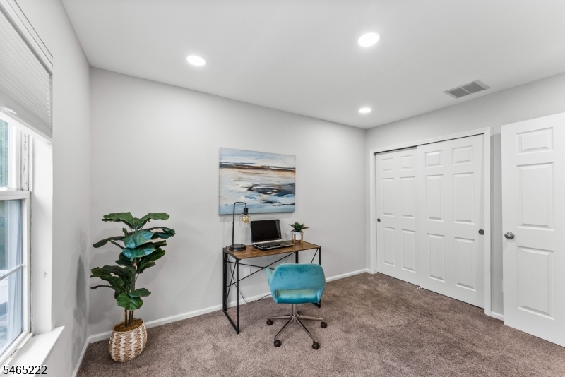 6 Windsong Circle East Brunswick NJ 08816