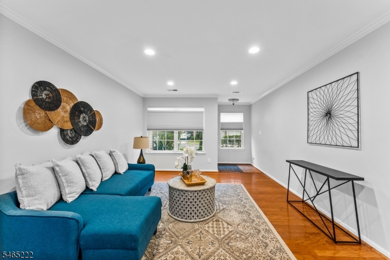 6 Windsong Circle East Brunswick NJ 08816