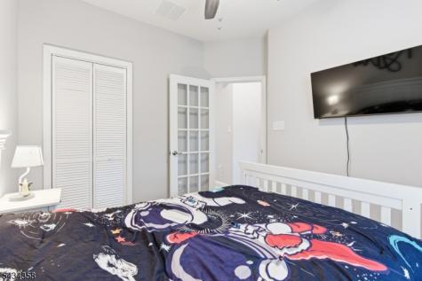 706 Bayside Court South Amboy NJ 08879