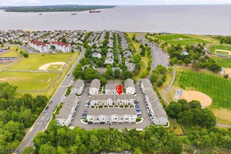 706 Bayside Court South Amboy NJ 08879