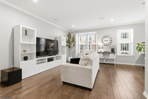 706 Bayside Court South Amboy NJ 08879