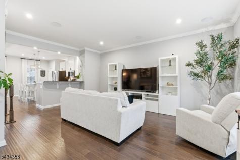 706 Bayside Court South Amboy NJ 08879