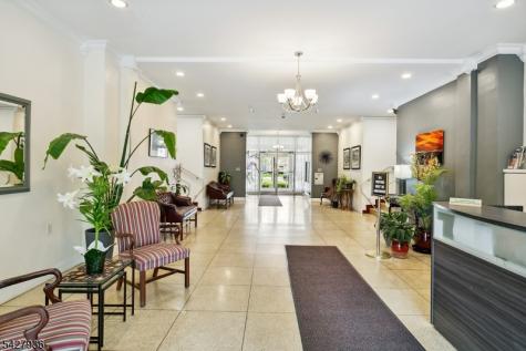 926 Bloomfield Avenue Glen Ridge Boro NJ 07028