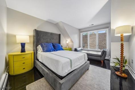 3 Kips Ridge C0003 Montclair NJ 07042