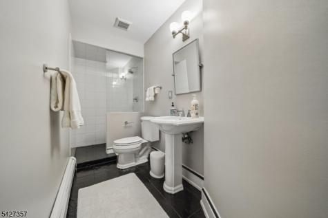 3 Kips Ridge C0003 Montclair NJ 07042
