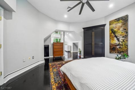 3 Kips Ridge C0003 Montclair NJ 07042
