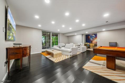 3 Kips Ridge C0003 Montclair NJ 07042