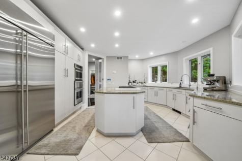 3 Kips Ridge C0003 Montclair NJ 07042