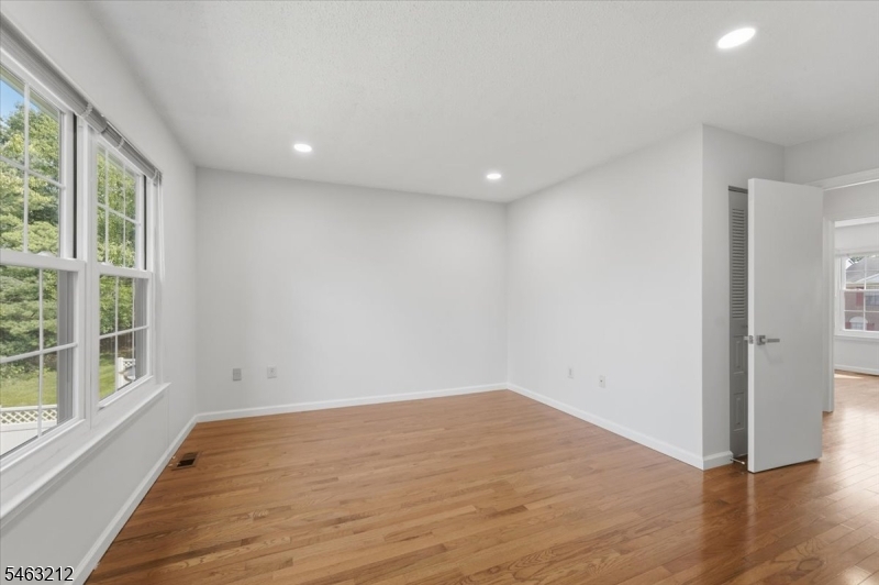 543 Manchester Court Piscataway NJ 08854