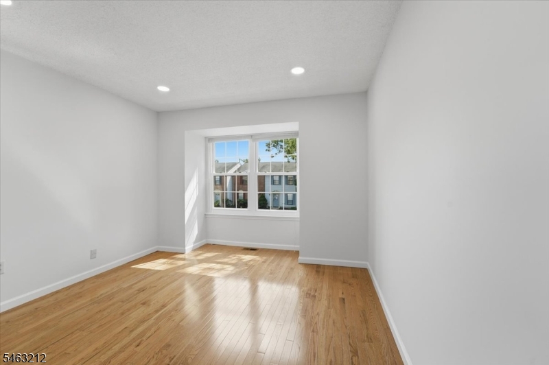 543 Manchester Court Piscataway NJ 08854