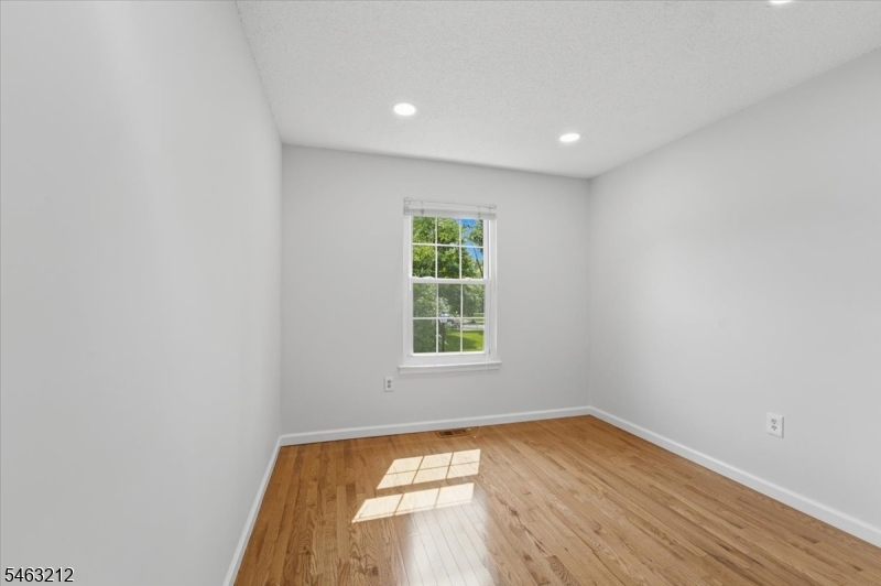 543 Manchester Court Piscataway NJ 08854
