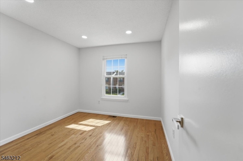 543 Manchester Court Piscataway NJ 08854