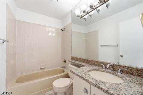 293 Gettysburg Way Lincoln Park NJ 07035
