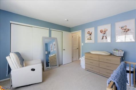 15 Garden Court Roxbury NJ 07876