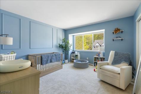15 Garden Court Roxbury NJ 07876