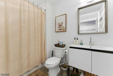 25 E 10th Street Linden NJ 07036