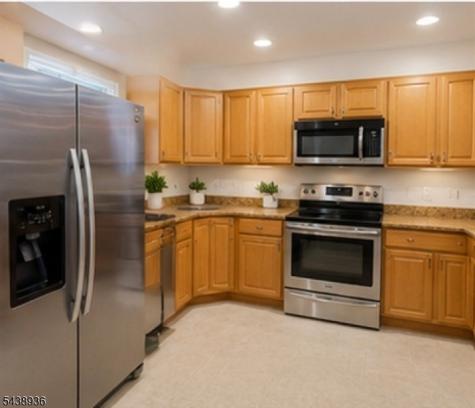 5 Edith Place Franklin NJ 08873