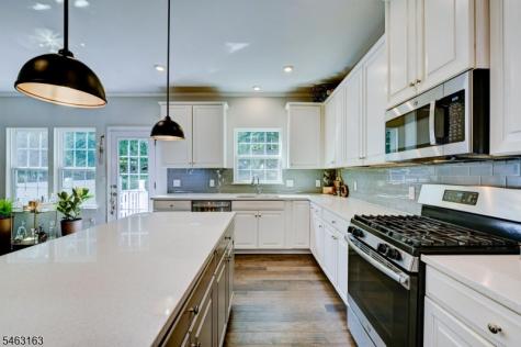 4 Woodland Way Mount Arlington NJ 07856