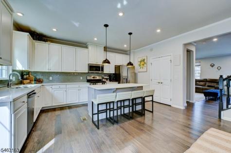 4 Woodland Way Mount Arlington NJ 07856