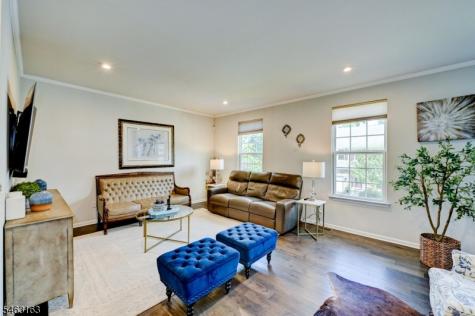 4 Woodland Way Mount Arlington NJ 07856