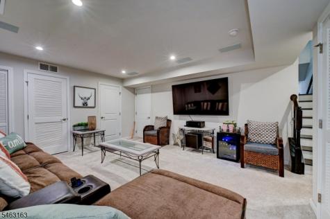 4 Woodland Way Mount Arlington NJ 07856