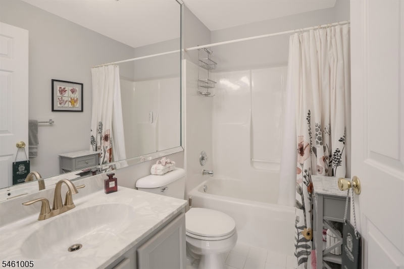 1308 Grandview Court Hanover NJ 07981