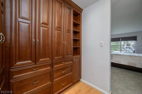 675 Raritan Road Clark NJ 07066