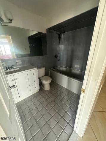 41 Wilson Avenue Newark NJ 07105