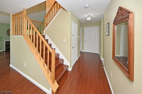 354 Stiles Court West Orange NJ 07052