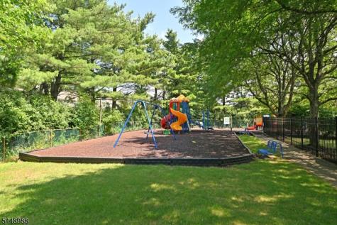 354 Stiles Court West Orange NJ 07052